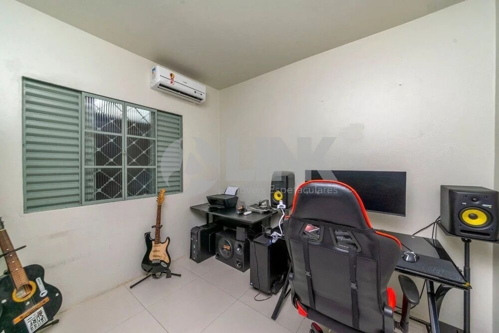 Casa à venda com 3 quartos, 250m² - Foto 3