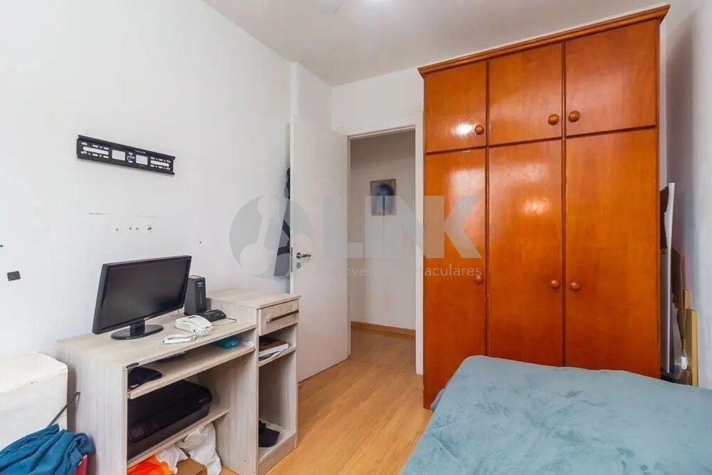Apartamento à venda com 3 quartos, 76m² - Foto 1