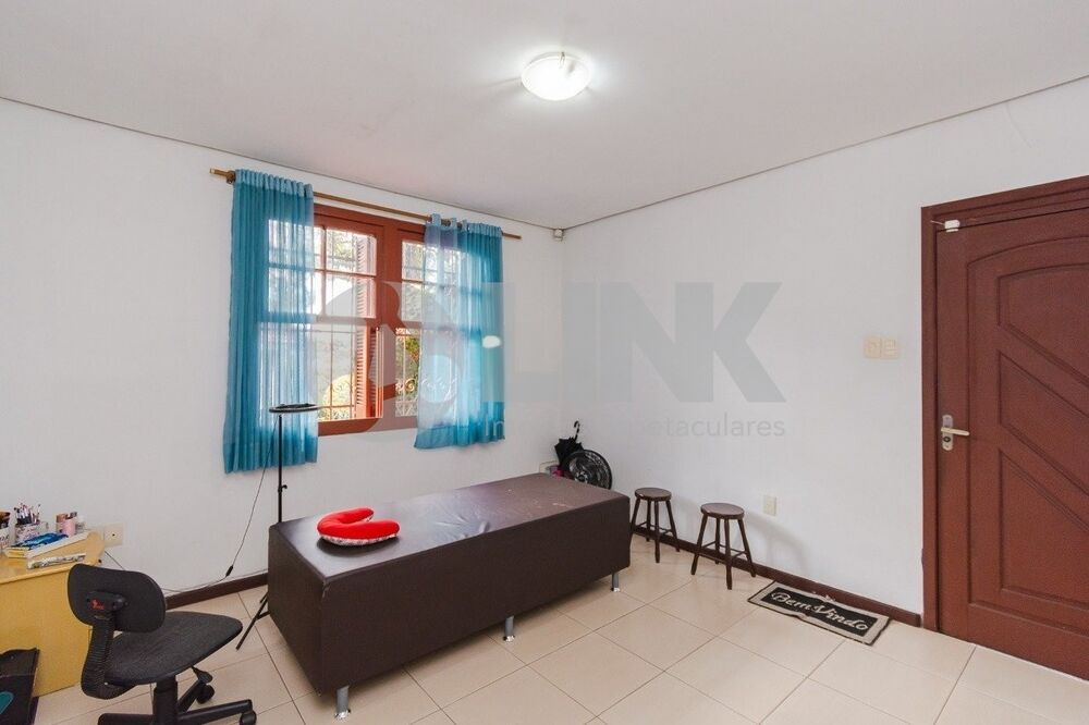 Casa, 2 quartos, 128 m² - Foto 1