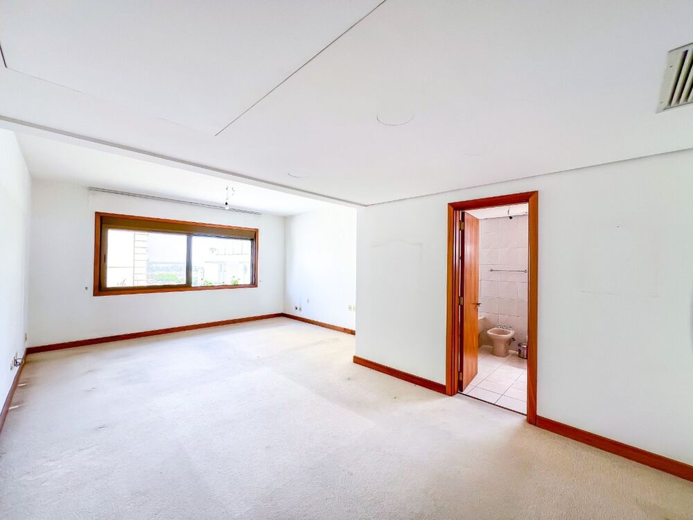 Apartamento à venda com 3 quartos, 321m² - Foto 3