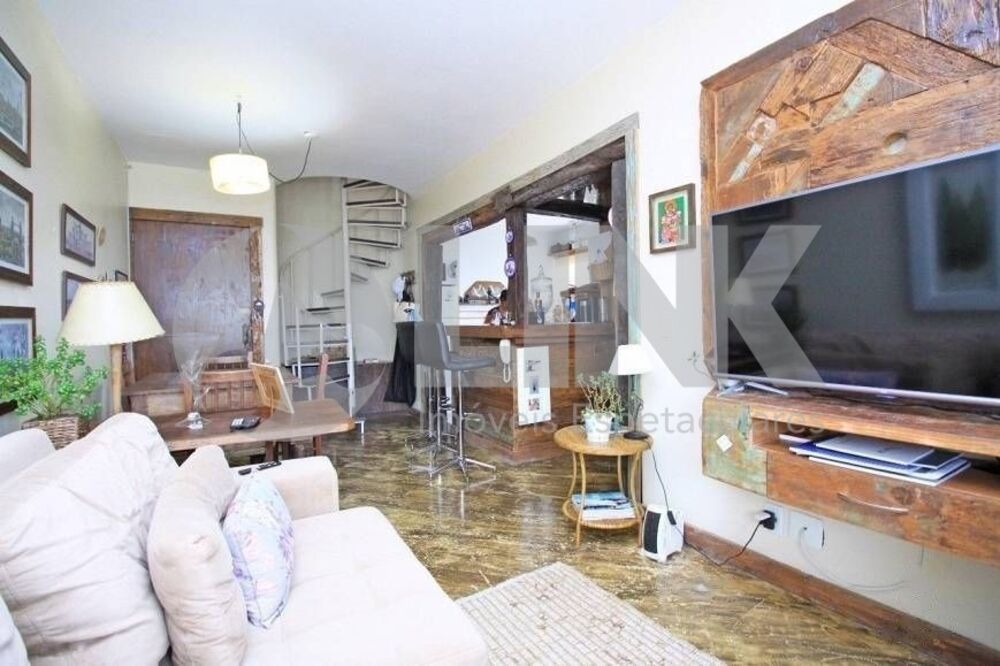 Cobertura à venda com 2 quartos, 96m² - Foto 1