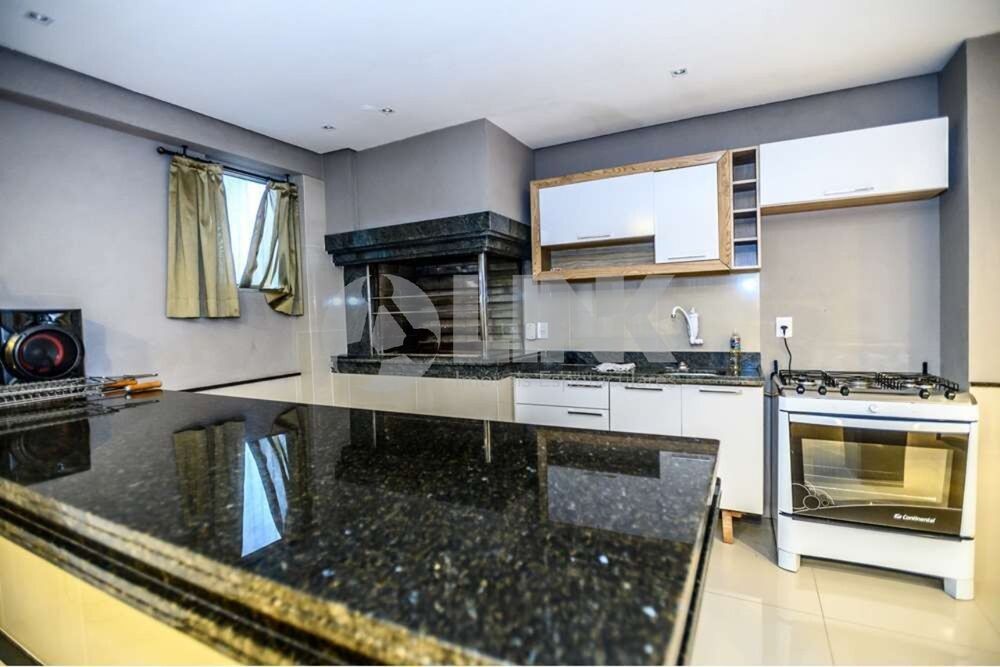 Apartamento, 3 quartos, 261 m² - Foto 3