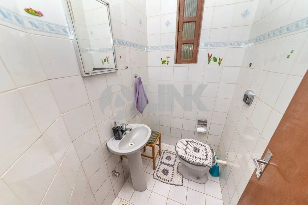 Casa, 4 quartos, 299 m² - Foto 2