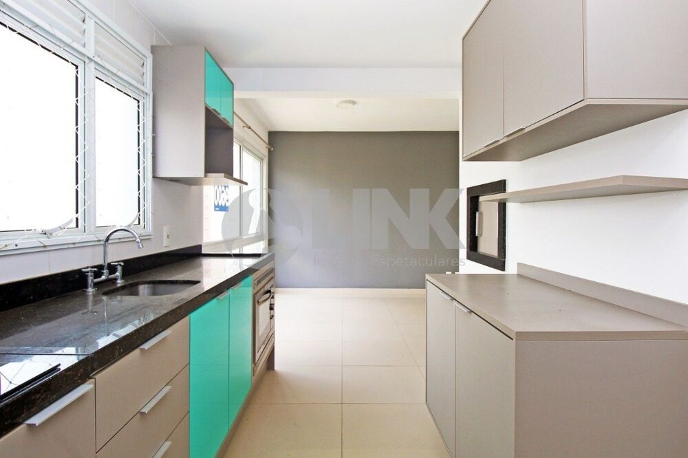 Apartamento à venda com 2 quartos, 69m² - Foto 1