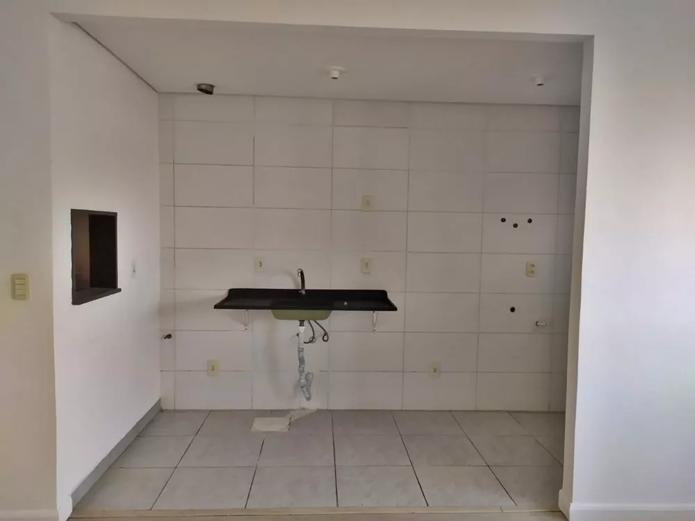 Apartamento à venda com 2 quartos, 48m² - Foto 4