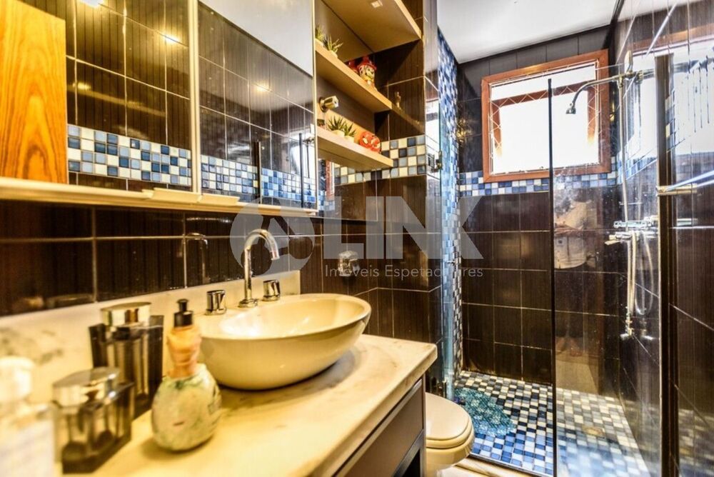 Cobertura à venda com 3 quartos, 241m² - Foto 8