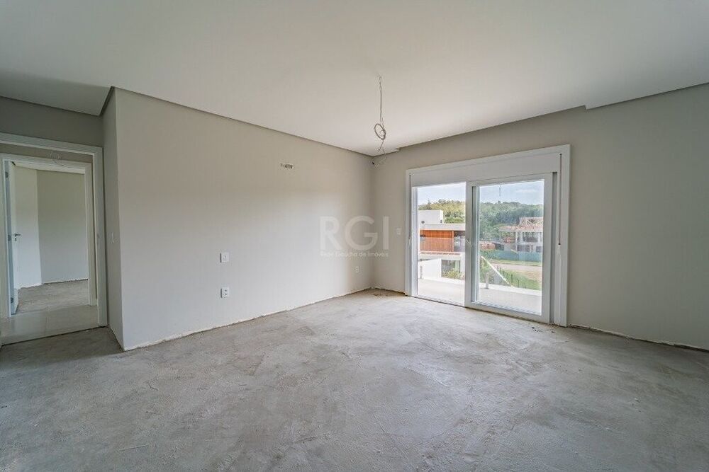 Casa de Condomínio à venda com 3 quartos, 300m² - Foto 2