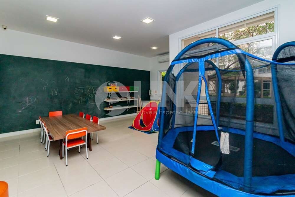 Apartamento à venda com 3 quartos, 74m² - Foto 13