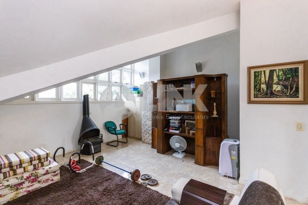 Casa, 3 quartos, 285 m² - Foto 11