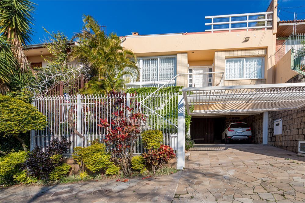 Casa à venda com 3 quartos - Foto 1