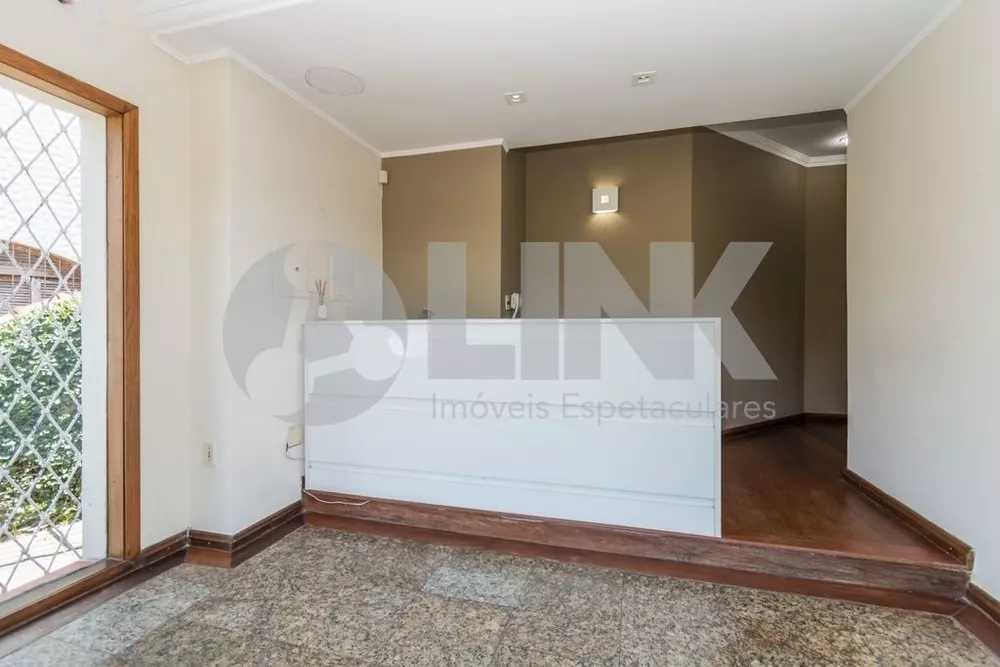 Casa à venda com 5 quartos, 365m² - Foto 4