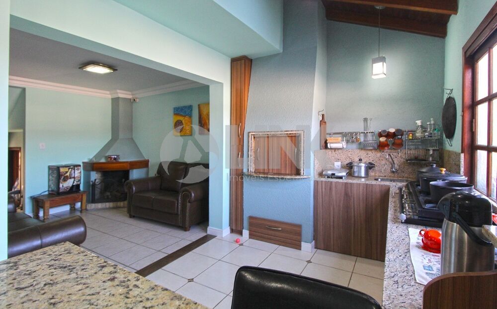 Casa de Condomínio à venda com 3 quartos, 179m² - Foto 2