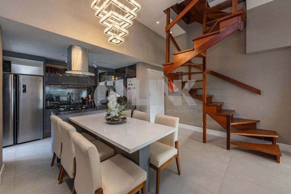 Cobertura, 3 quartos, 209 m² - Foto 4