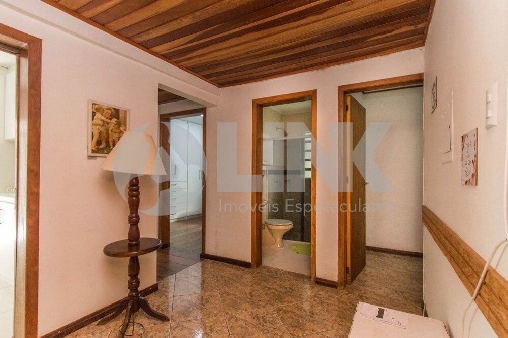 Casa à venda com 3 quartos, 400m² - Foto 2