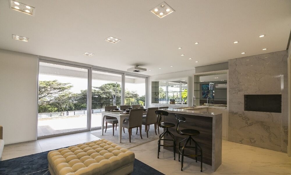 Apartamento à venda com 3 quartos, 311m² - Foto 2