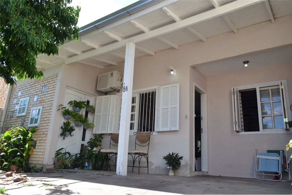 Casa à venda com 4 quartos - Foto 1