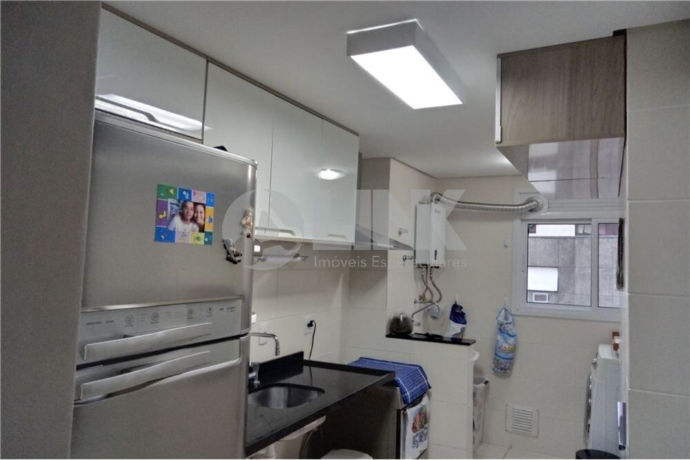 Apartamento à venda com 3 quartos, 80m² - Foto 4