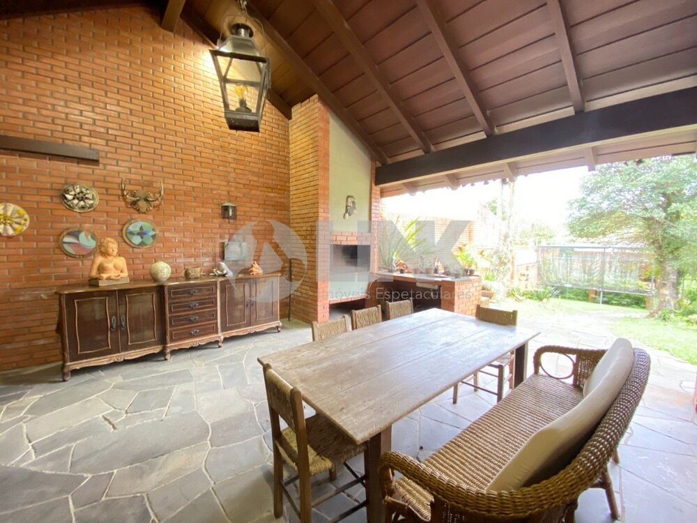 Casa à venda com 3 quartos, 261m² - Foto 7