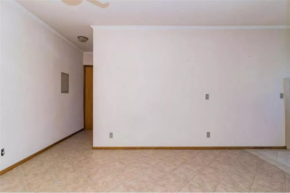 Apartamento à venda com 2 quartos, 69m² - Foto 2