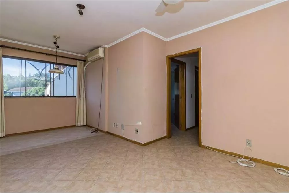 Apartamento à venda com 2 quartos, 69m² - Foto 1