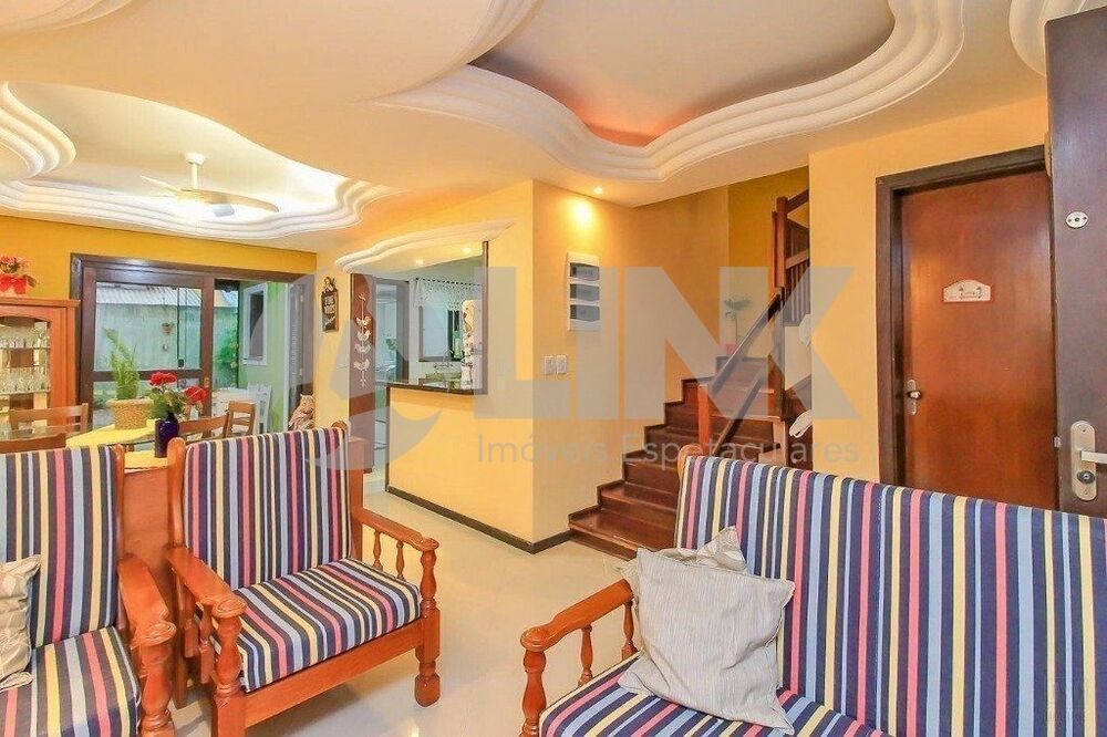 Casa à venda com 3 quartos, 167m² - Foto 4