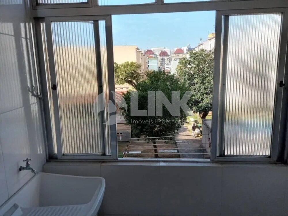 Apartamento à venda com 1 quarto, 40m² - Foto 4
