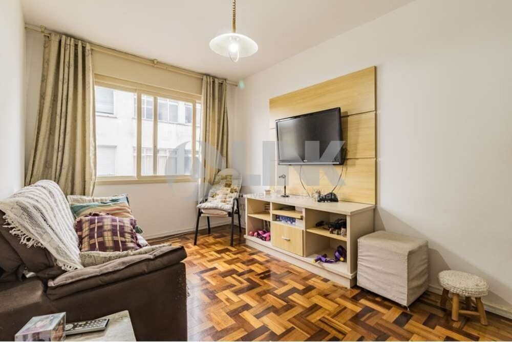 Apartamento à venda com 2 quartos, 61m² - Foto 4