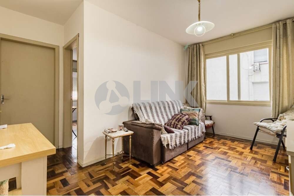 Apartamento à venda com 2 quartos, 61m² - Foto 1