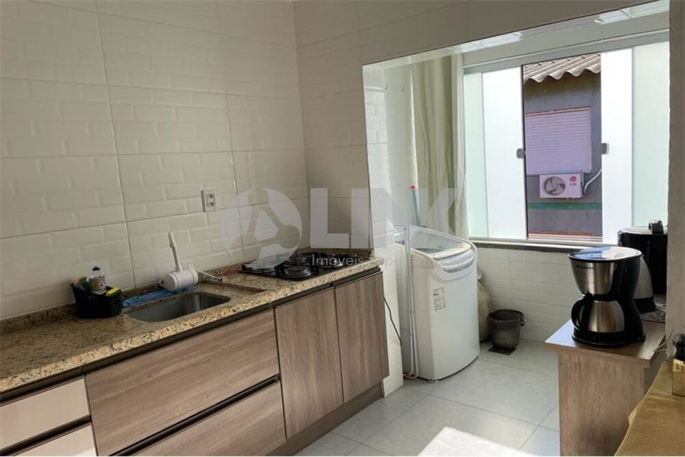 Apartamento à venda com 2 quartos, 60m² - Foto 2