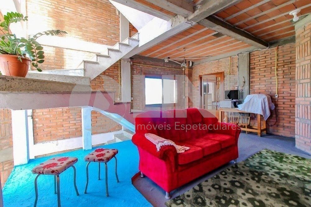 Casa à venda com 5 quartos, 600m² - Foto 4