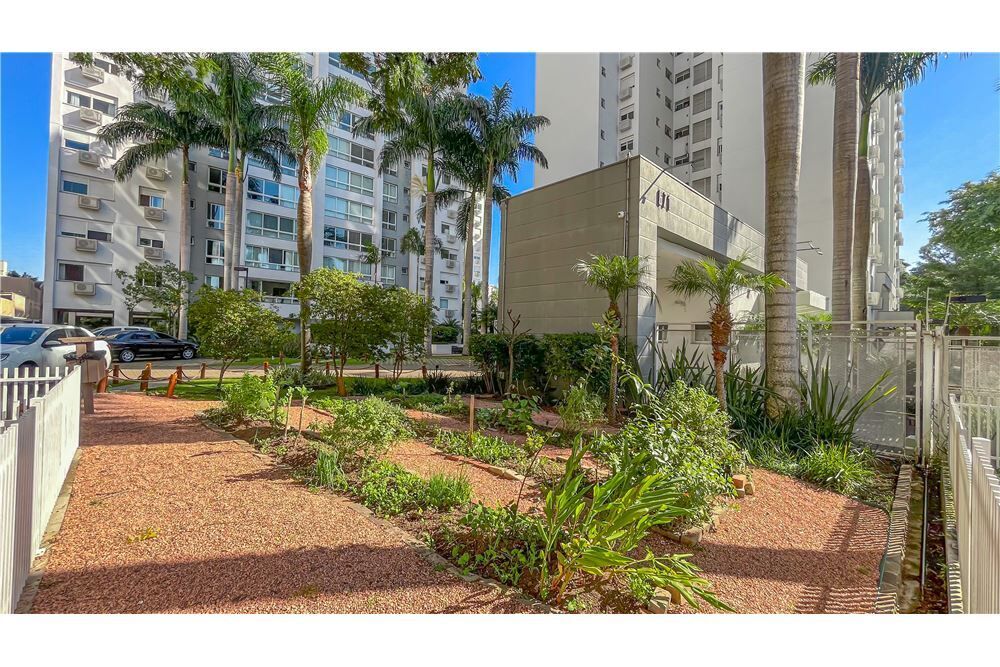 Apartamento à venda com 3 quartos, 134m² - Foto 3