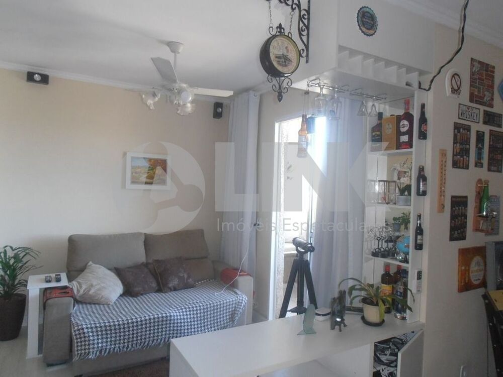 Apartamento à venda com 3 quartos, 62m² - Foto 2