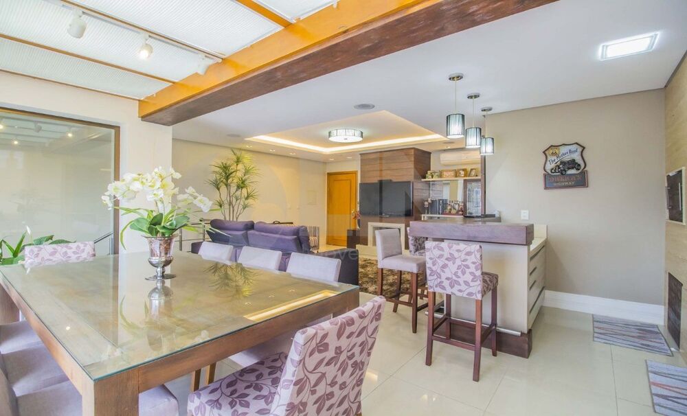 Cobertura à venda com 3 quartos, 260m² - Foto 1