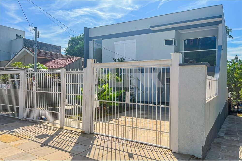 Casa, 3 quartos, 240 m² - Foto 1