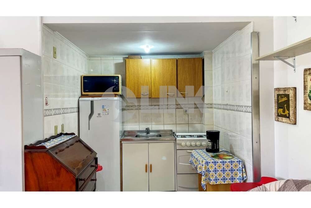 Apartamento à venda com 1 quarto, 24m² - Foto 2