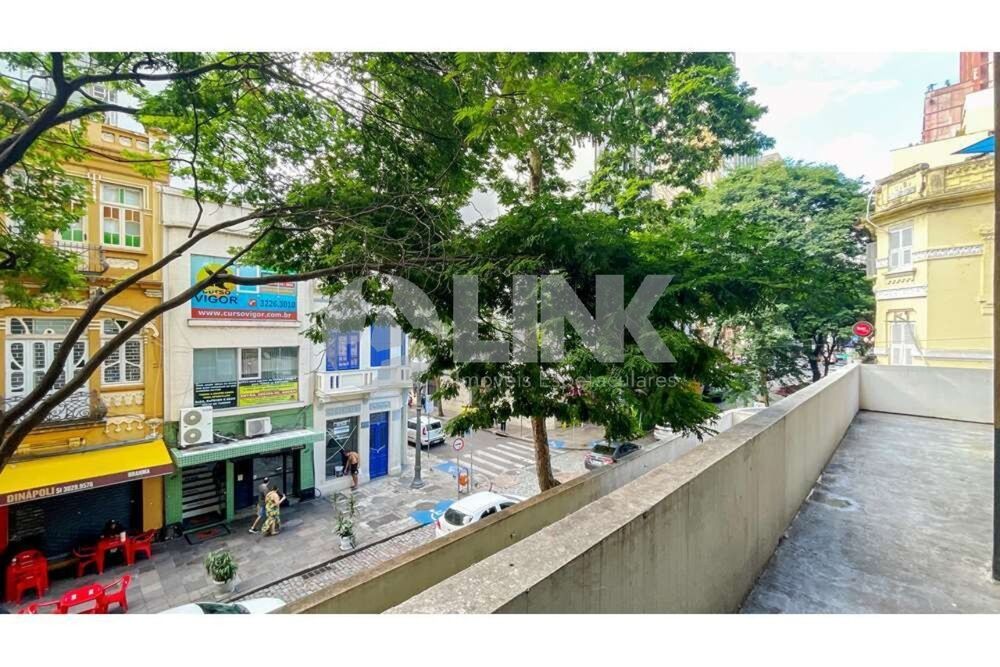 Apartamento à venda com 1 quarto, 24m² - Foto 11