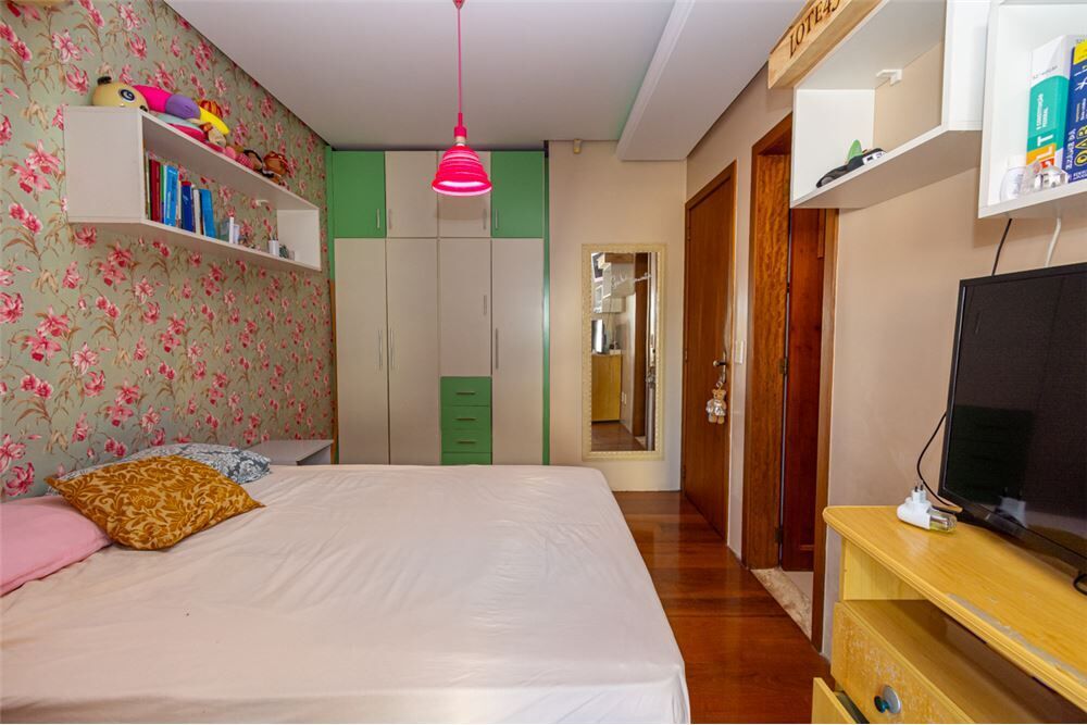 Casa à venda com 4 quartos - Foto 1