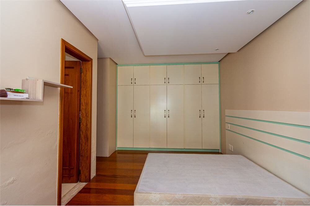 Casa à venda com 4 quartos - Foto 2