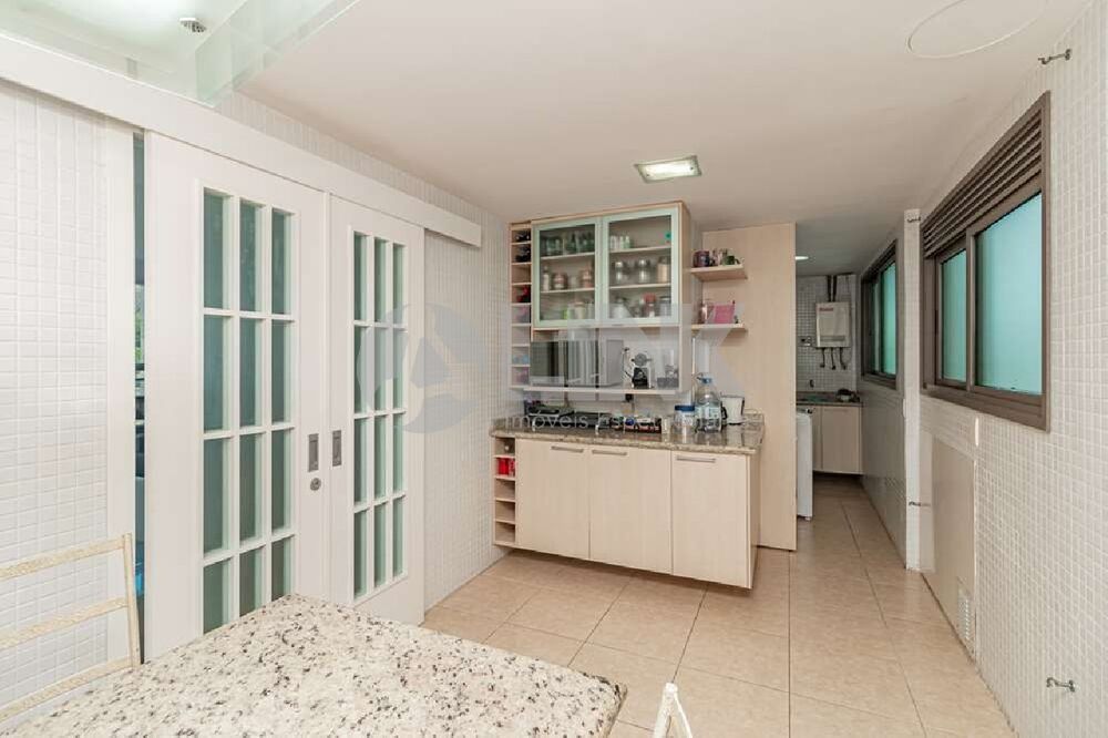 Apartamento, 4 quartos, 262 m² - Foto 2
