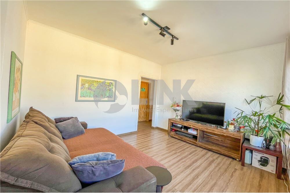 Apartamento à venda com 2 quartos, 62m² - Foto 2