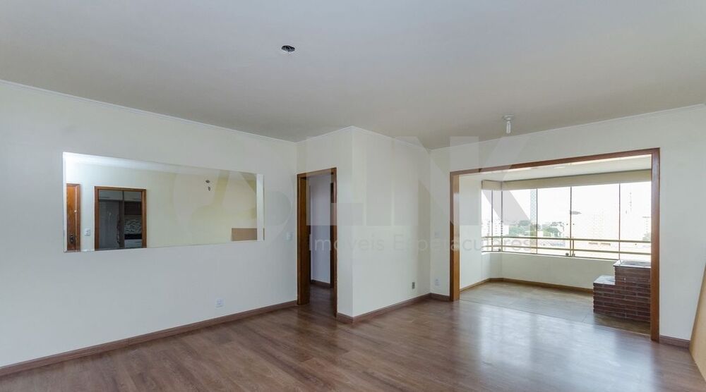 Apartamento à venda com 2 quartos, 93m² - Foto 2