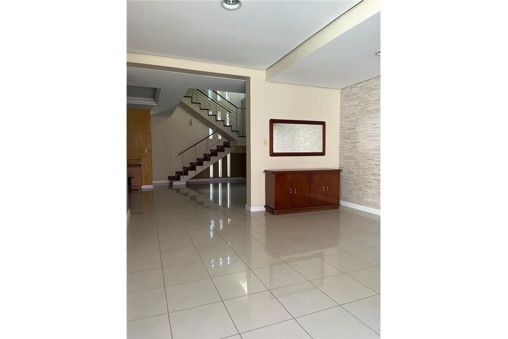 Casa à venda com 4 quartos - Foto 3