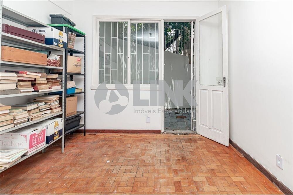 Apartamento à venda com 3 quartos, 85m² - Foto 2