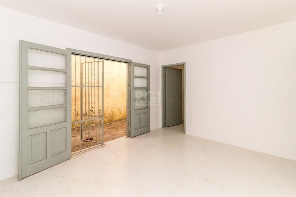 Apartamento à venda com 3 quartos, 228m² - Foto 1