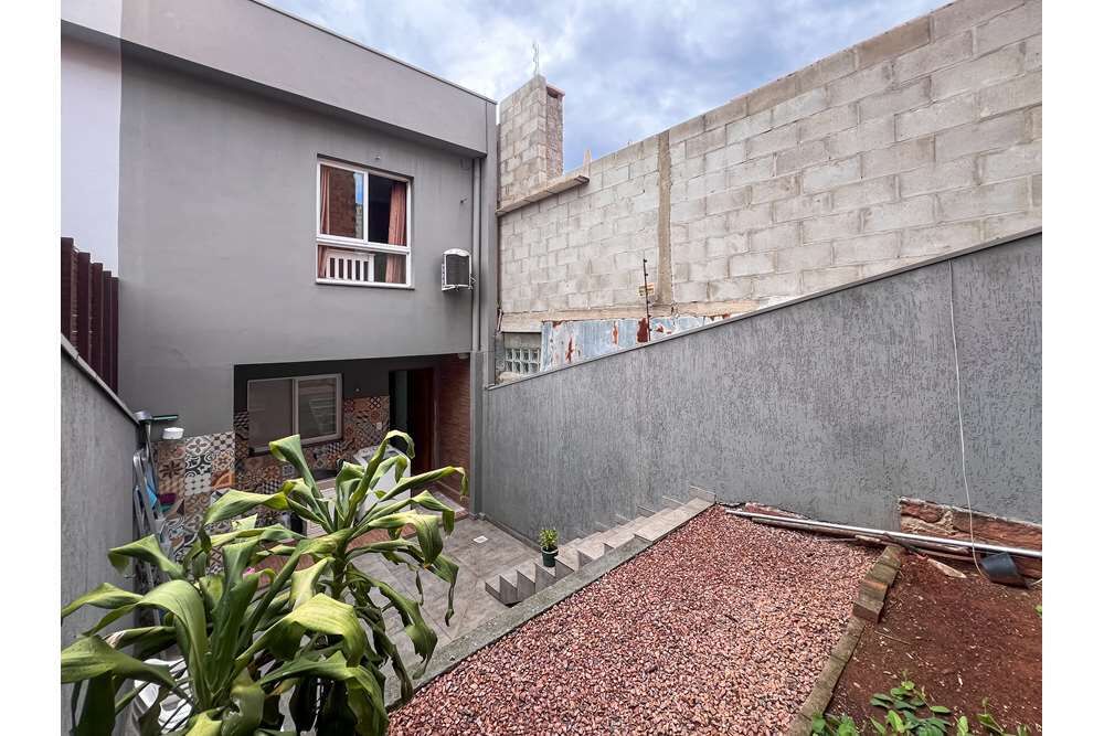 Casa à venda com 2 quartos - Foto 1