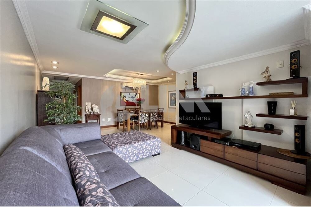 Apartamento à venda com 3 quartos, 109m² - Foto 1
