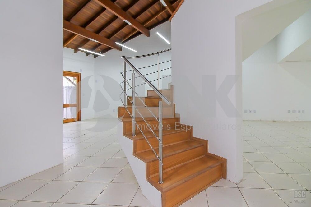 Casa, 3 quartos, 258 m² - Foto 7