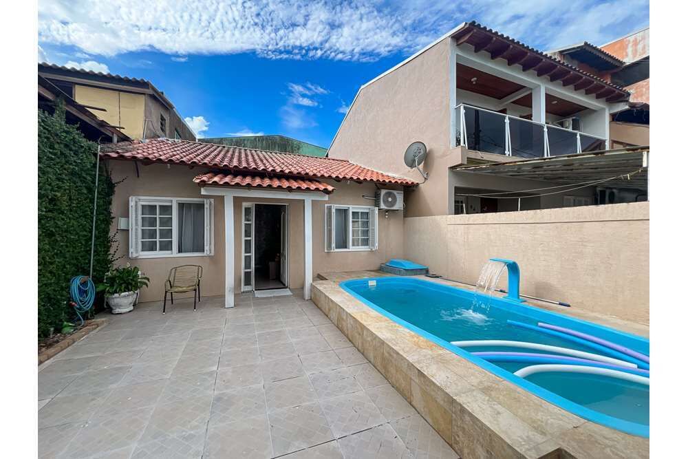 Casa à venda com 2 quartos - Foto 1
