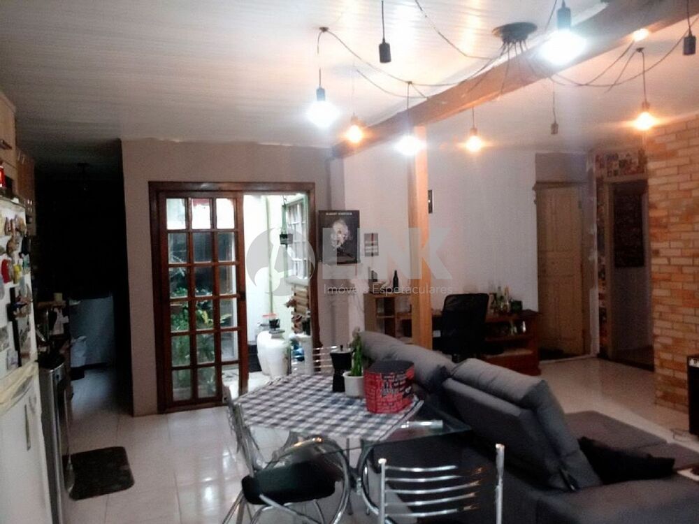 Casa à venda com 3 quartos, 100m² - Foto 2