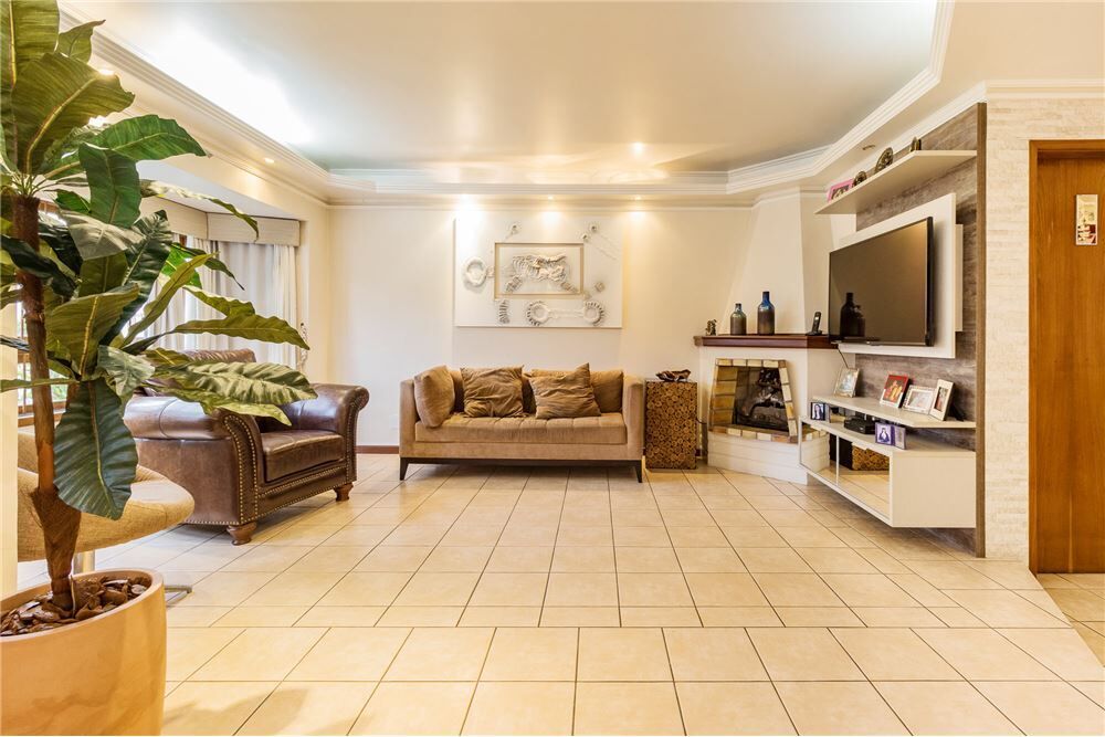 Casa à venda com 3 quartos - Foto 1